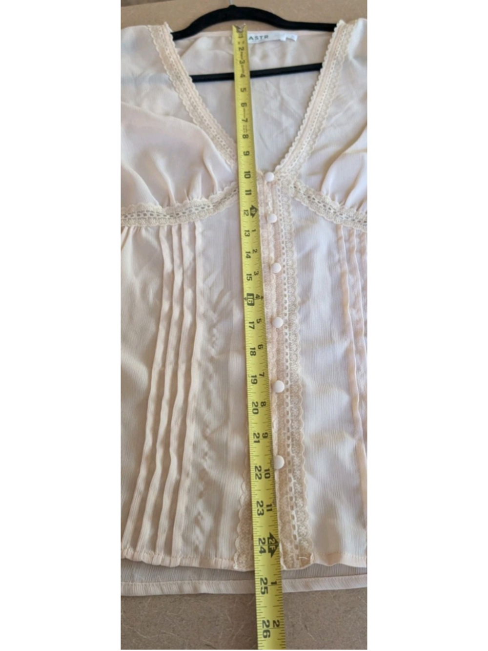 ASTR The Label Cream Boho Lace Trim Blouse Sheer Balloon Sleeve Peplum Top... - Picture 6 of 7